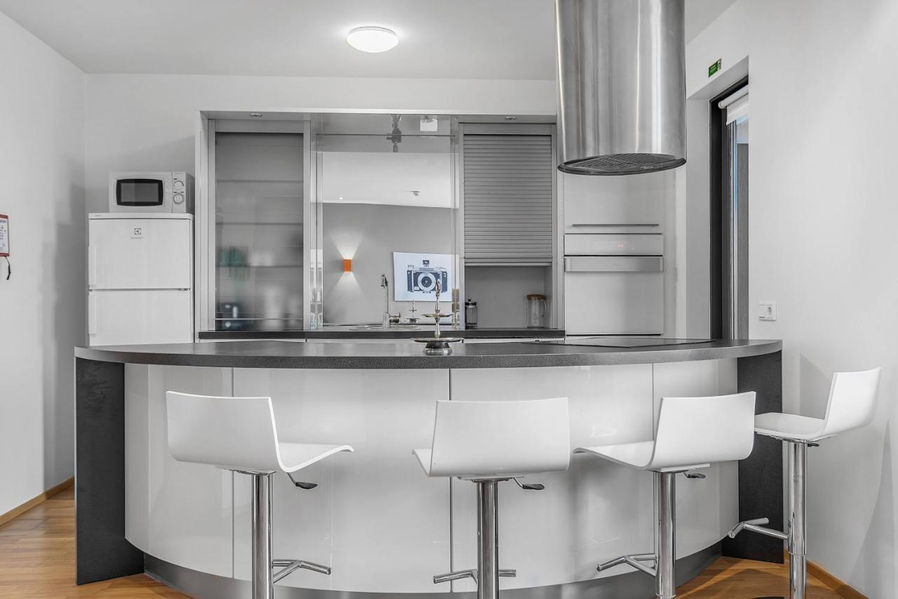 Sunny Apartment - By The Sea In City Center Reykjavík Kültér fotó